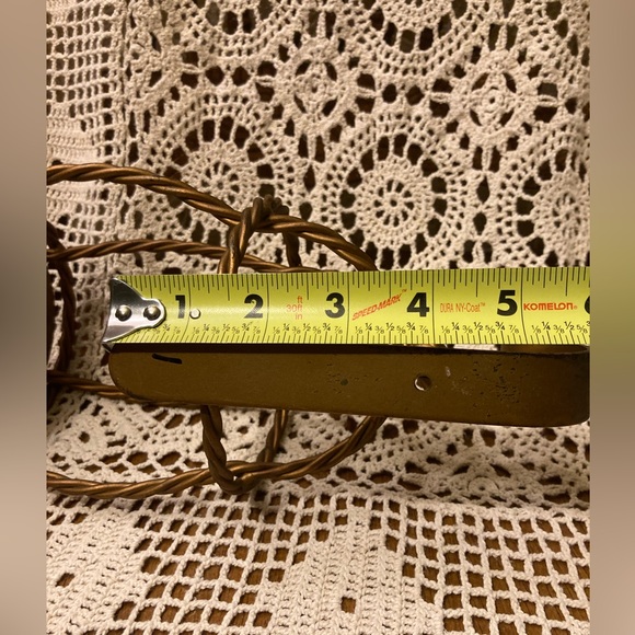 Nautical Style Twisted Metal Lantern Candle Wall Decor Sconce - Picture 16 of 16